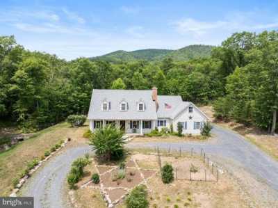 Home For Sale in Fort Valley, Virginia