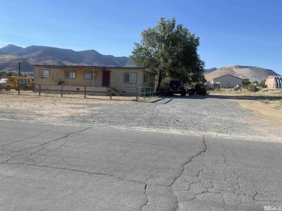 Picture of Home For Sale in Dayton, Nevada, United States