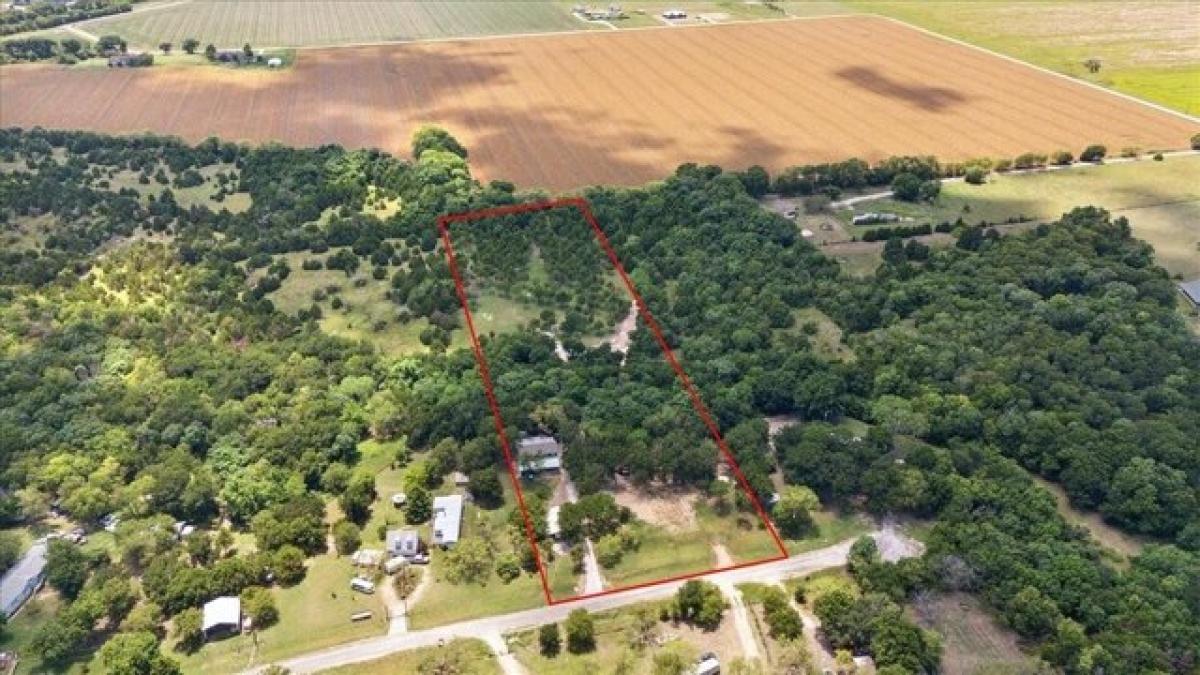 Picture of Residential Land For Sale in Ferris, Texas, United States