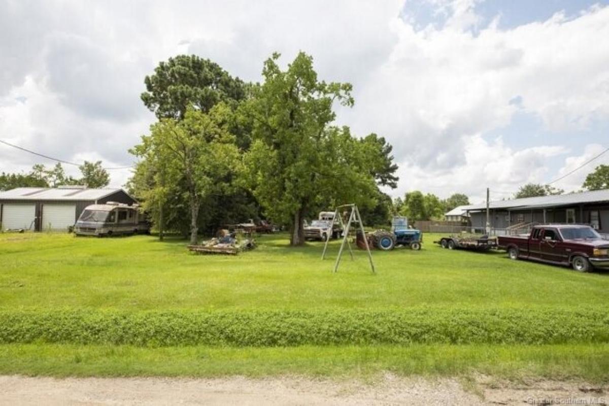 Picture of Residential Land For Sale in Lake Charles, Louisiana, United States