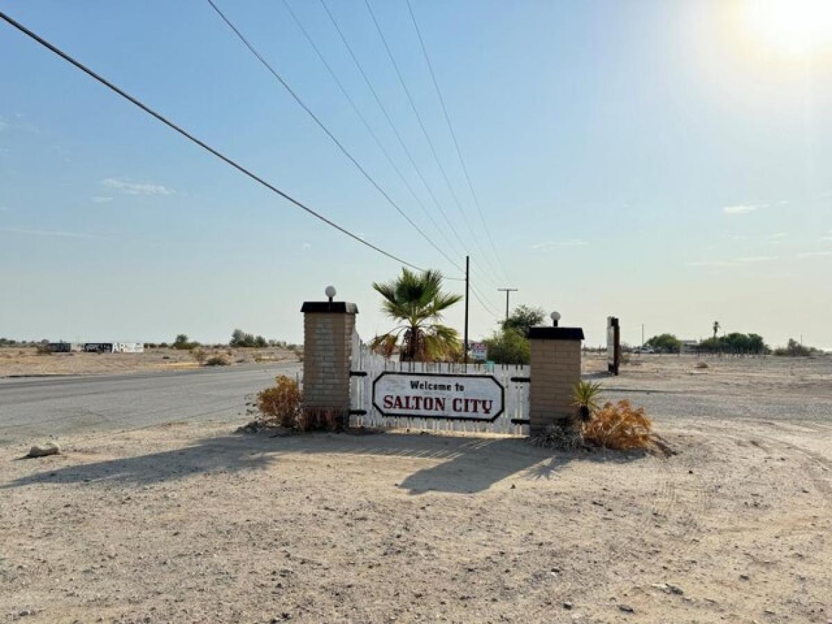 Picture of Residential Land For Sale in Salton City, California, United States