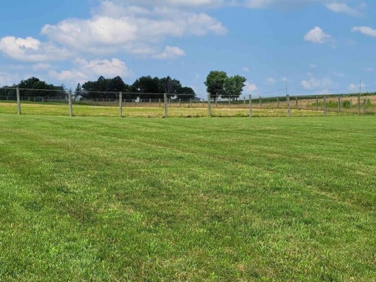 Picture of Residential Land For Sale in Waterloo, Iowa, United States