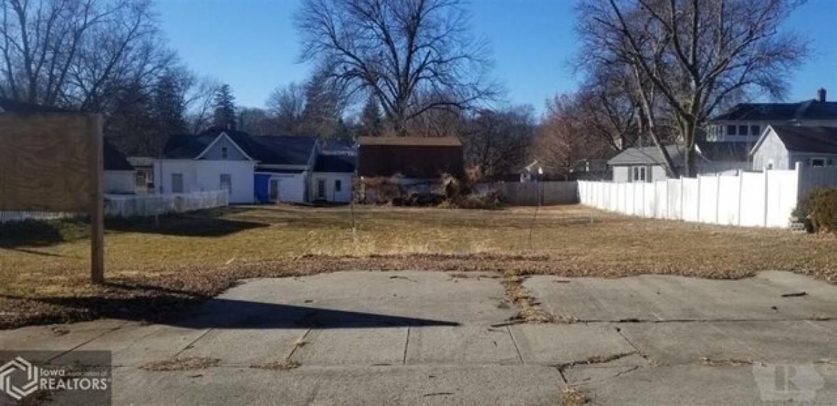 Picture of Residential Land For Sale in Clarinda, Iowa, United States