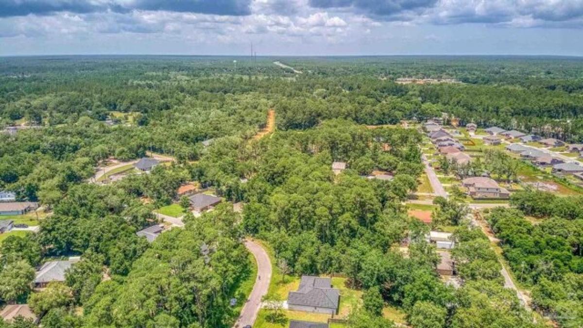 Picture of Residential Land For Sale in Navarre, Florida, United States