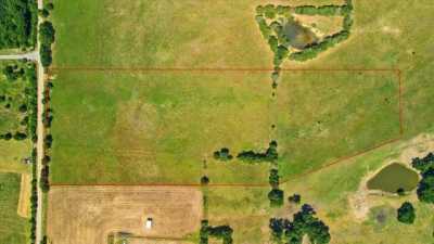 Residential Land For Sale in Ravenna, Texas