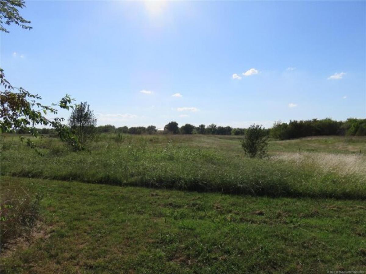 Picture of Residential Land For Sale in Glenpool, Oklahoma, United States