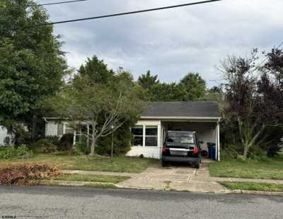 Home For Sale in Somers Point, New Jersey