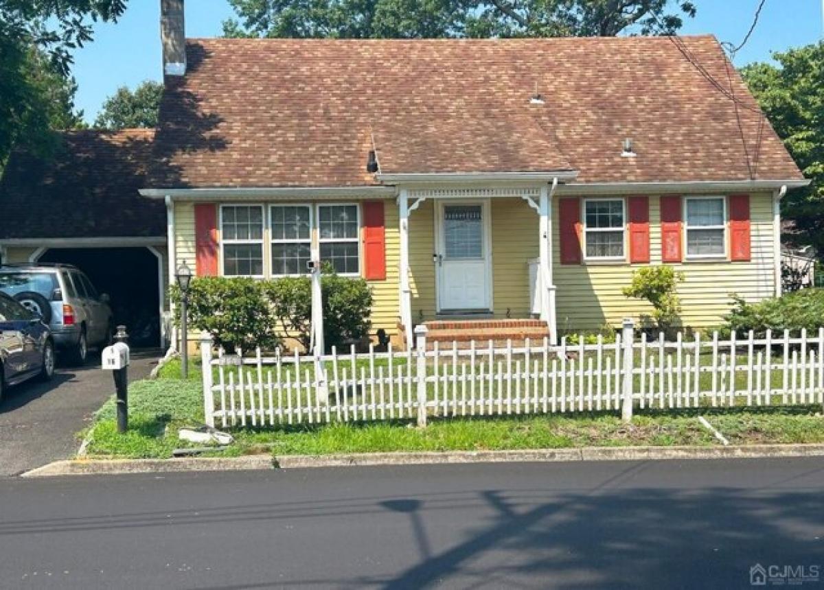 Picture of Home For Sale in Helmetta, New Jersey, United States