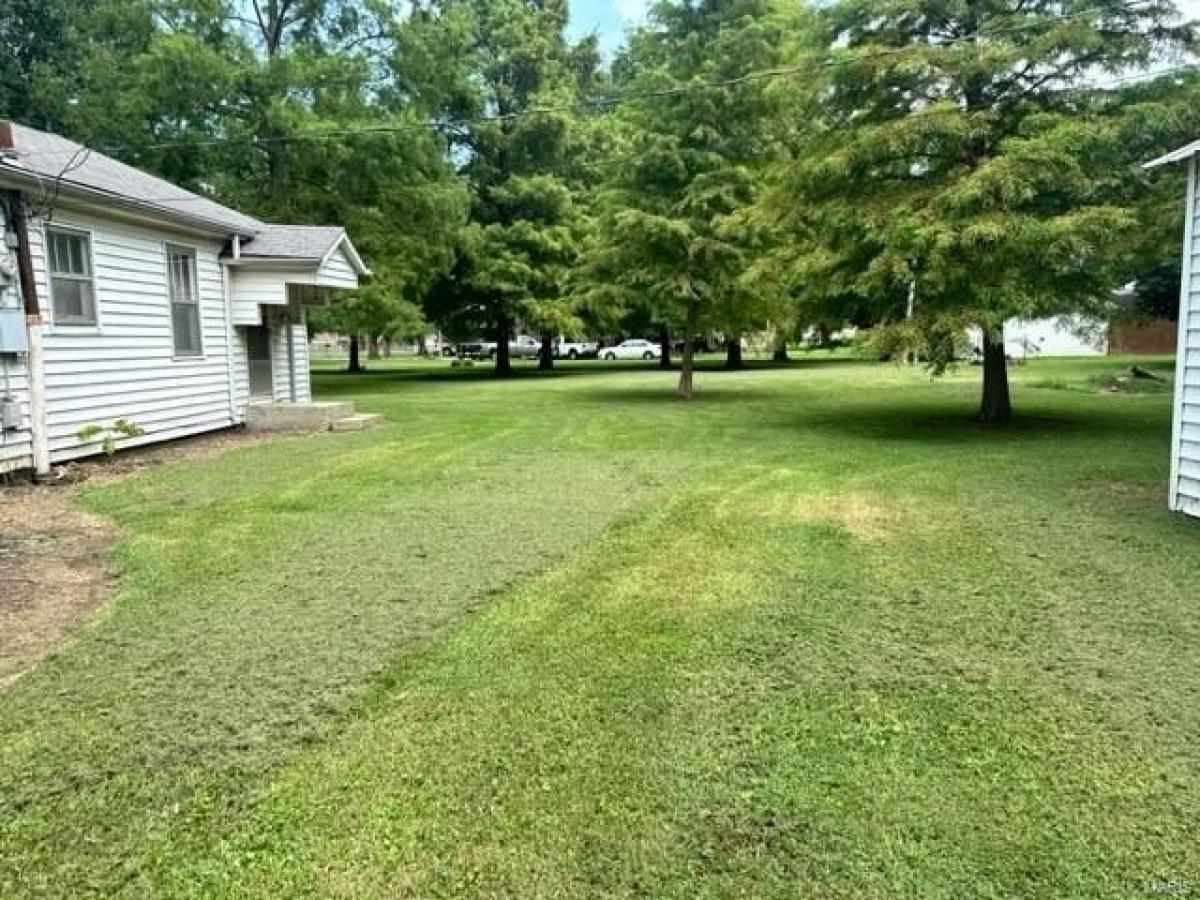 Picture of Home For Sale in Matthews, Missouri, United States