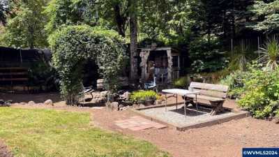 Home For Sale in Mill City, Oregon