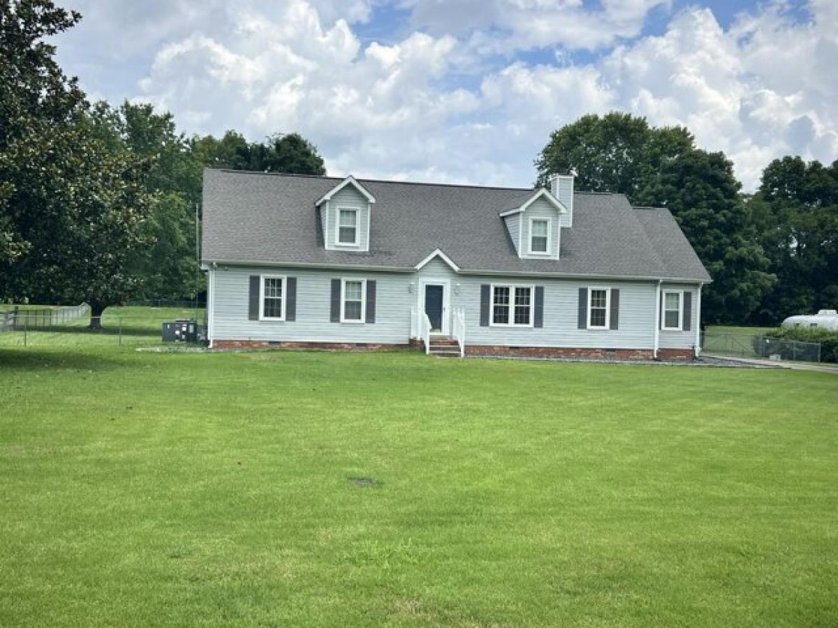 Picture of Home For Sale in Rockvale, Tennessee, United States