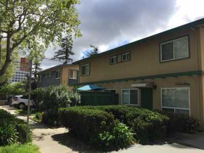 Apartment For Rent in San Mateo, California