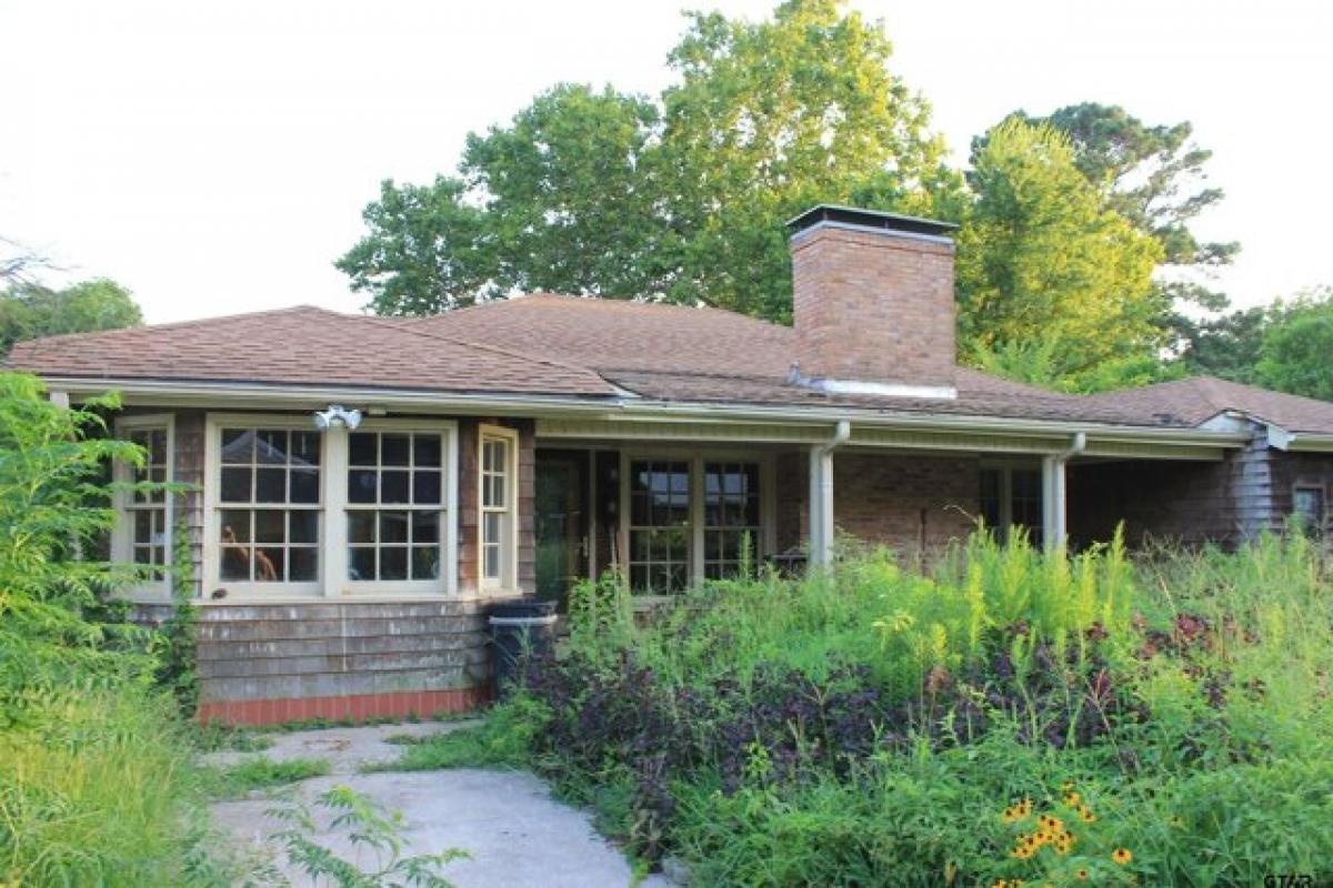 Picture of Home For Sale in Hughes Springs, Texas, United States