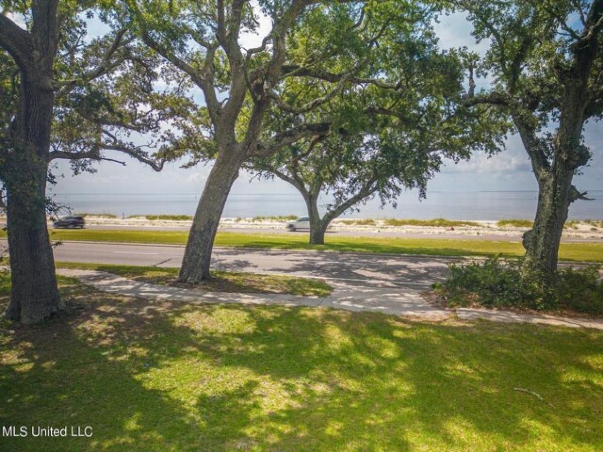 Picture of Residential Land For Sale in Long Beach, Mississippi, United States