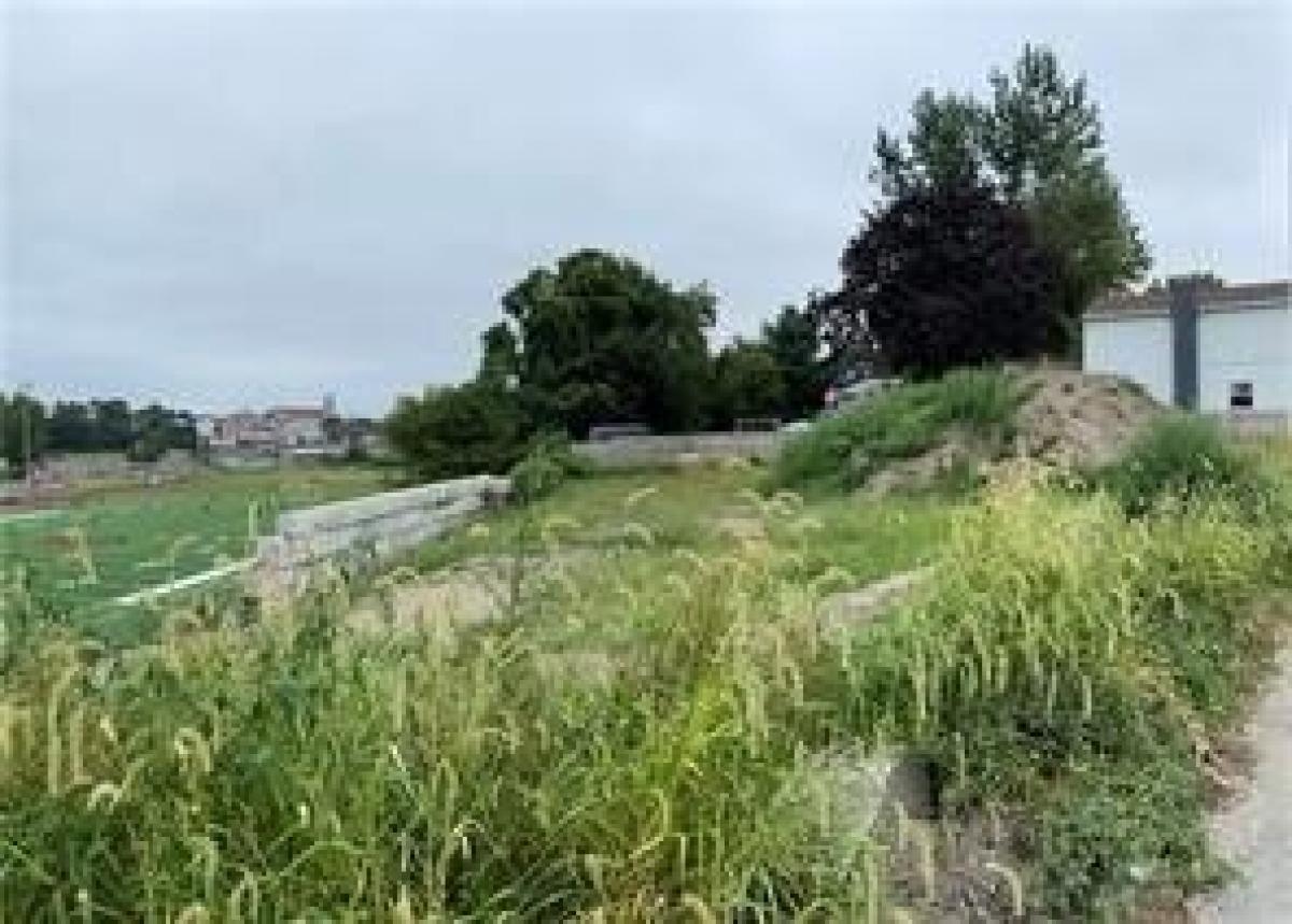 Picture of Residential Land For Sale in Central Falls, Rhode Island, United States