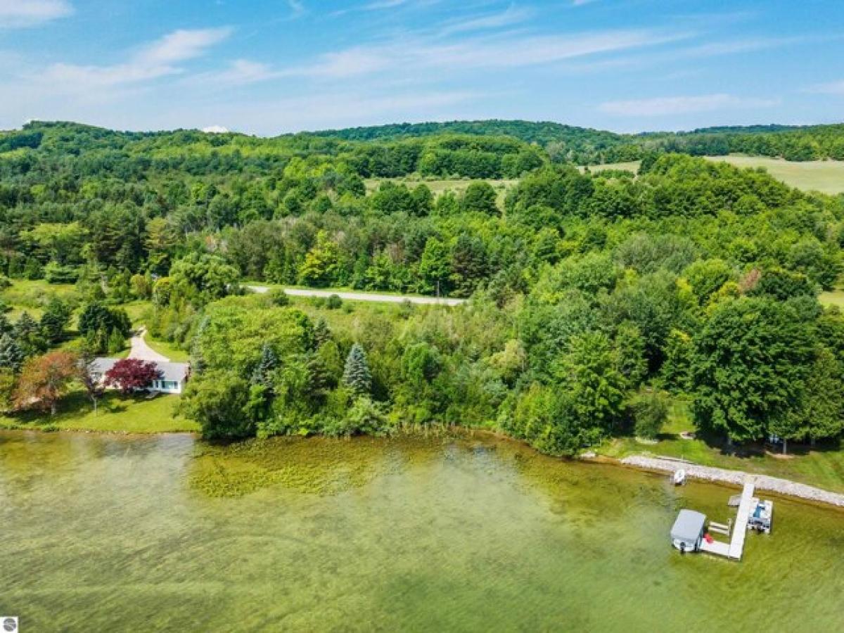 Picture of Residential Land For Sale in Lake Leelanau, Michigan, United States