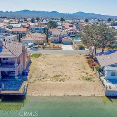 Residential Land For Sale in Helendale, California