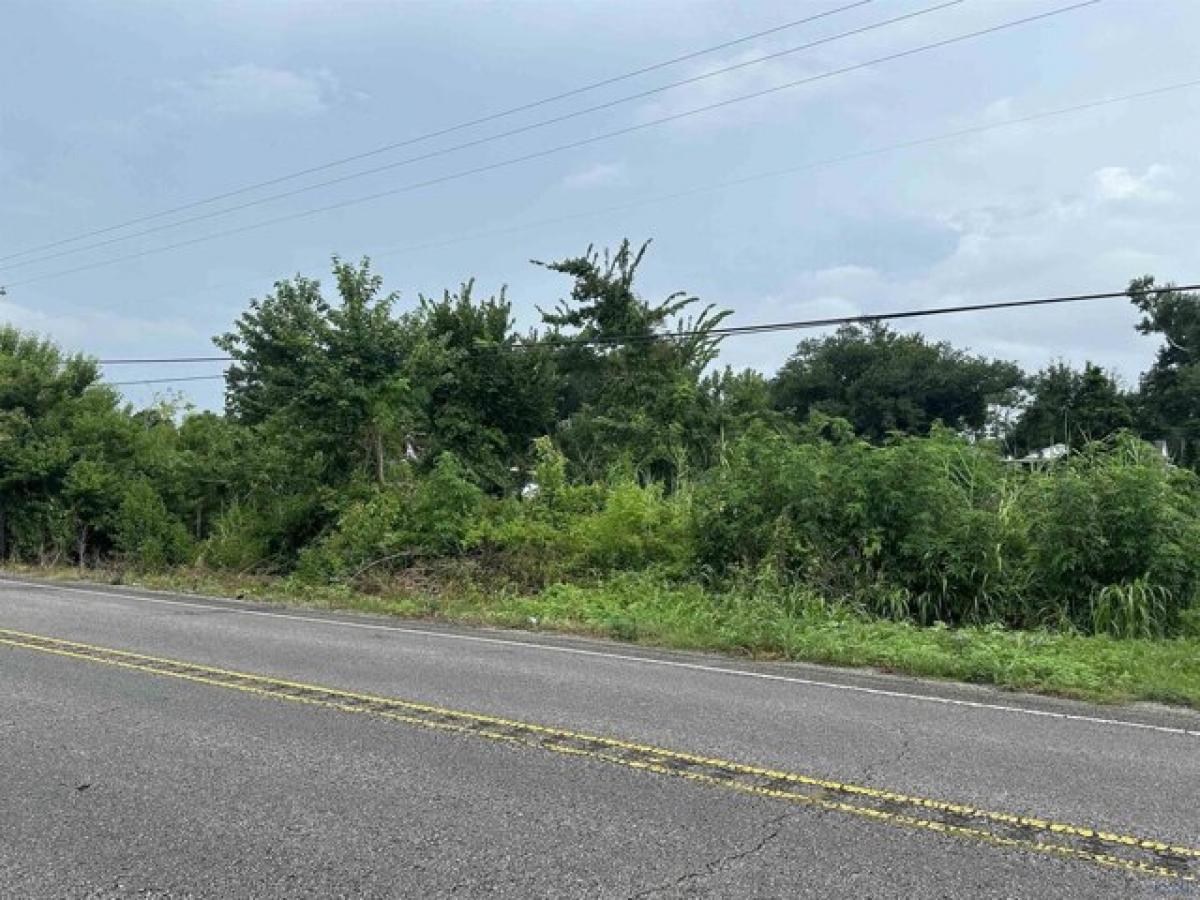 Picture of Residential Land For Sale in Montegut, Louisiana, United States