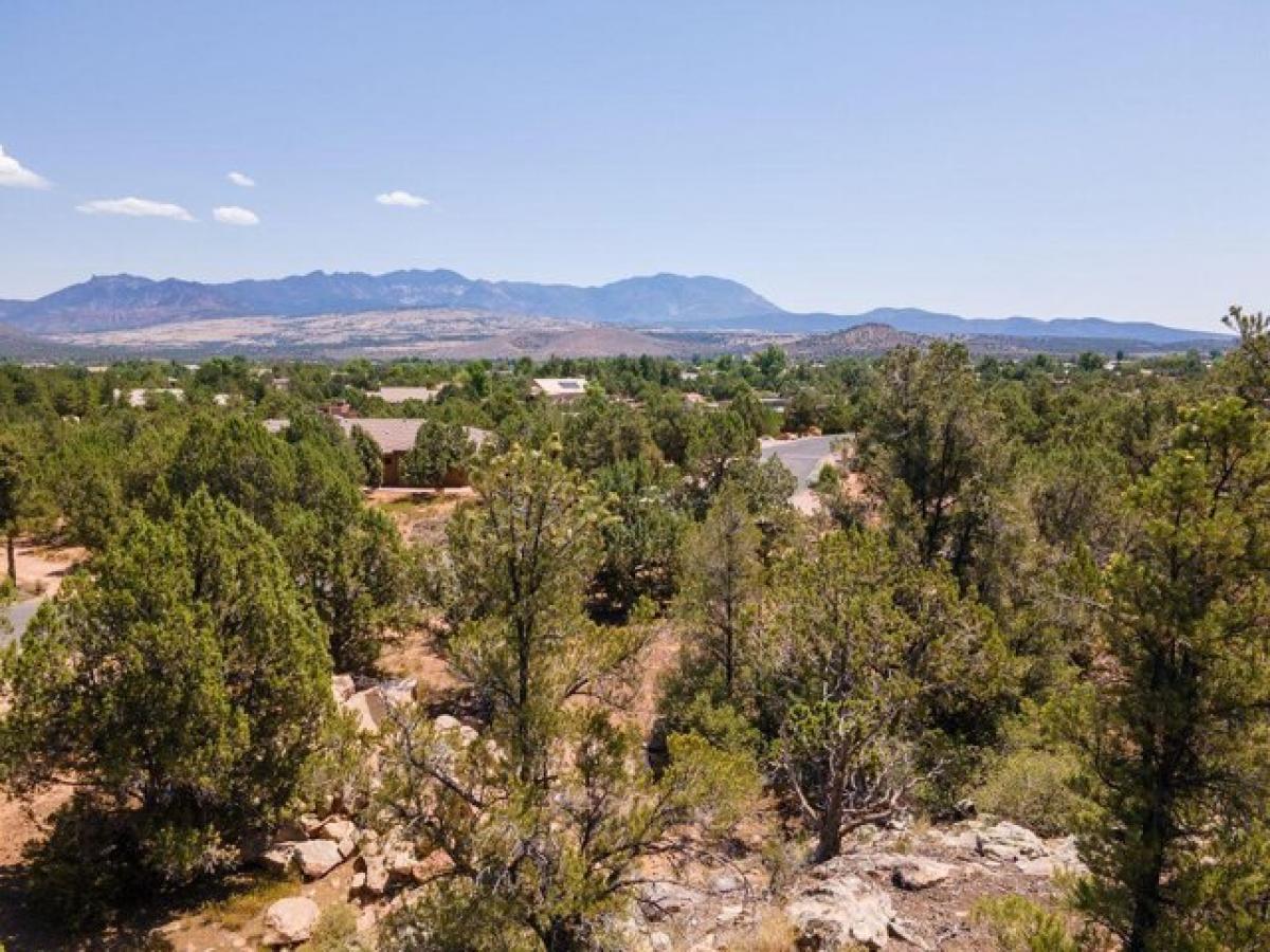 Picture of Residential Land For Sale in Dammeron Valley, Utah, United States