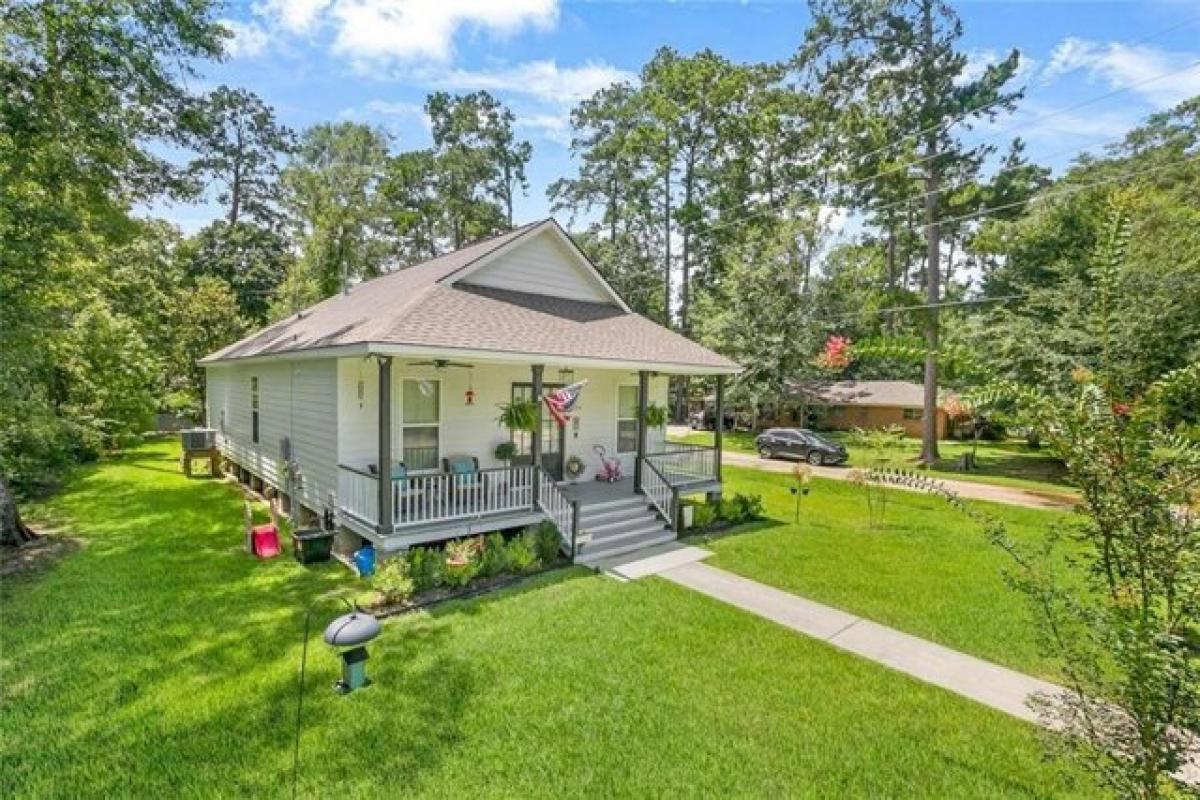 Picture of Home For Sale in Abita Springs, Louisiana, United States