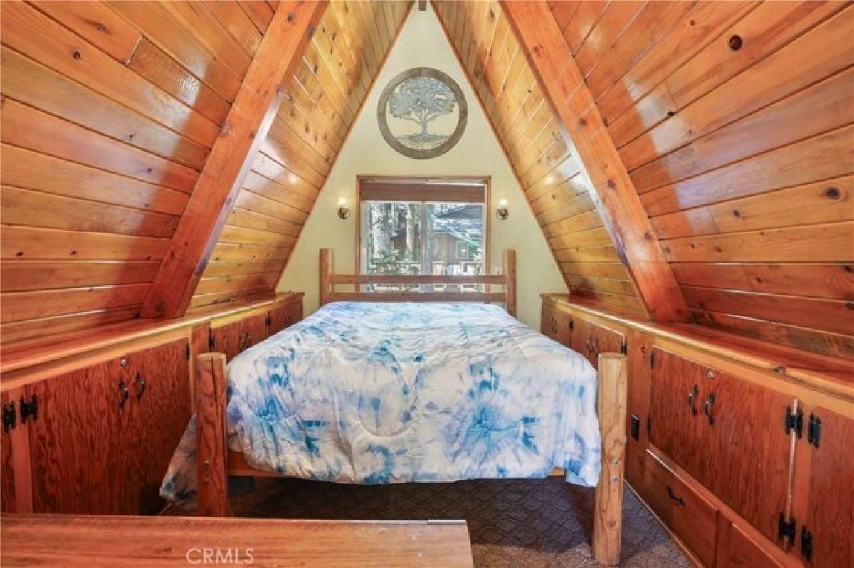 Picture of Home For Sale in Wrightwood, California, United States