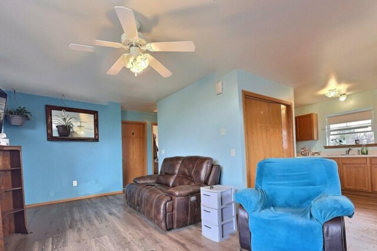 Picture of Home For Sale in Belle Fourche, South Dakota, United States