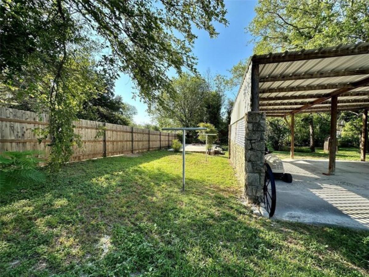 Picture of Home For Sale in Hico, Texas, United States