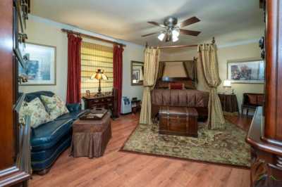 Home For Sale in Tatum, Texas