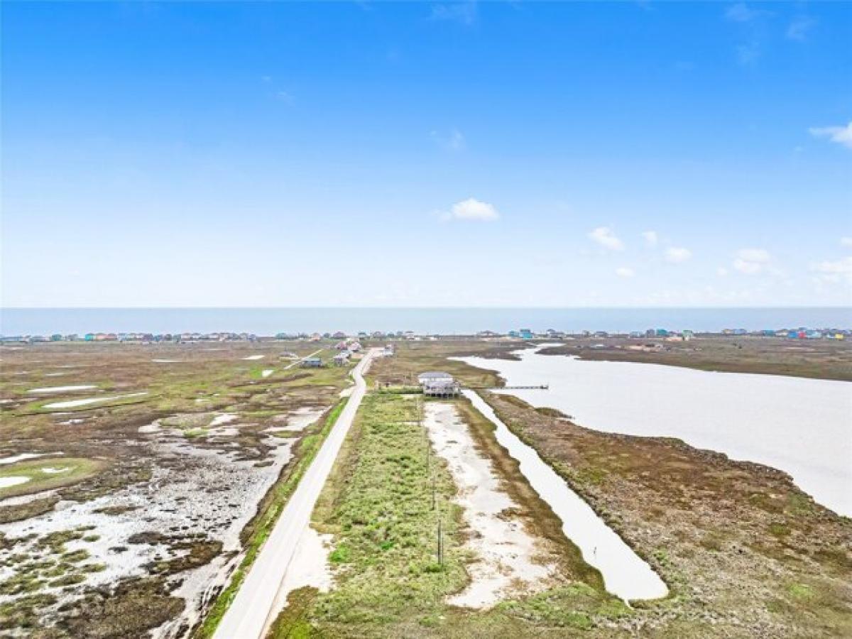 Picture of Residential Land For Sale in Freeport, Texas, United States