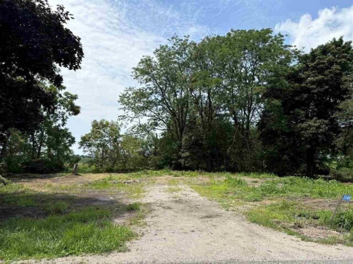 Picture of Residential Land For Sale in West Branch, Iowa, United States