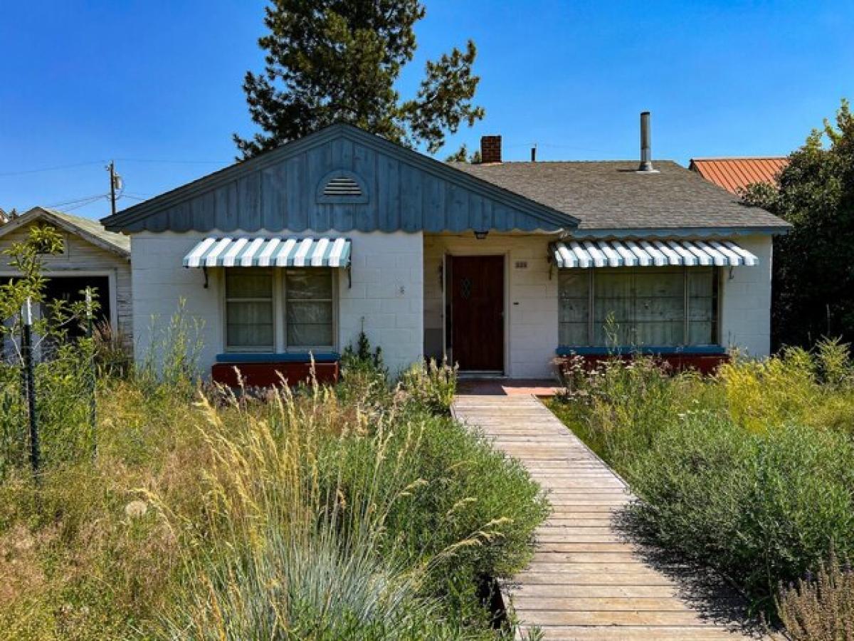 Picture of Home For Sale in Prairie City, Oregon, United States