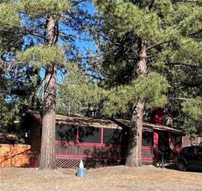 Home For Sale in Wrightwood, California