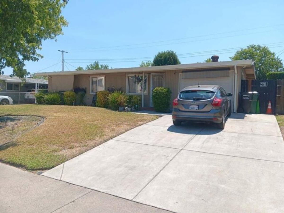 Picture of Home For Sale in North Highlands, California, United States