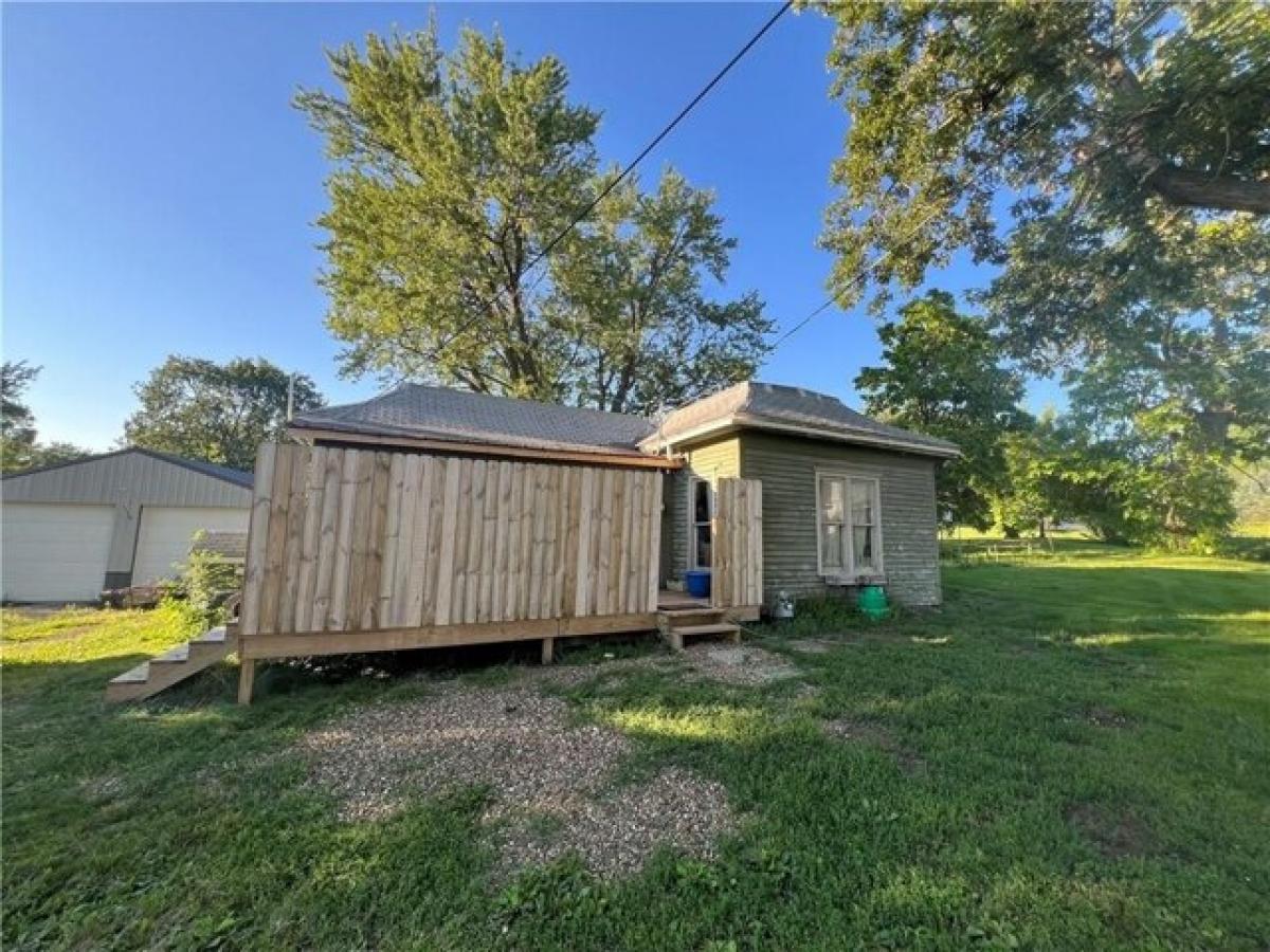 Picture of Home For Sale in Beacon, Iowa, United States