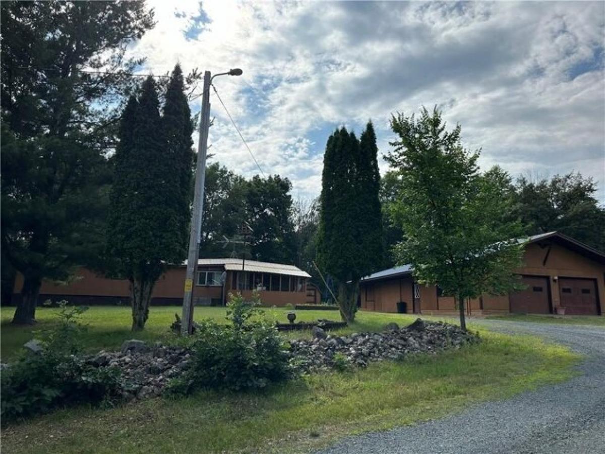 Picture of Home For Sale in Frederic, Wisconsin, United States