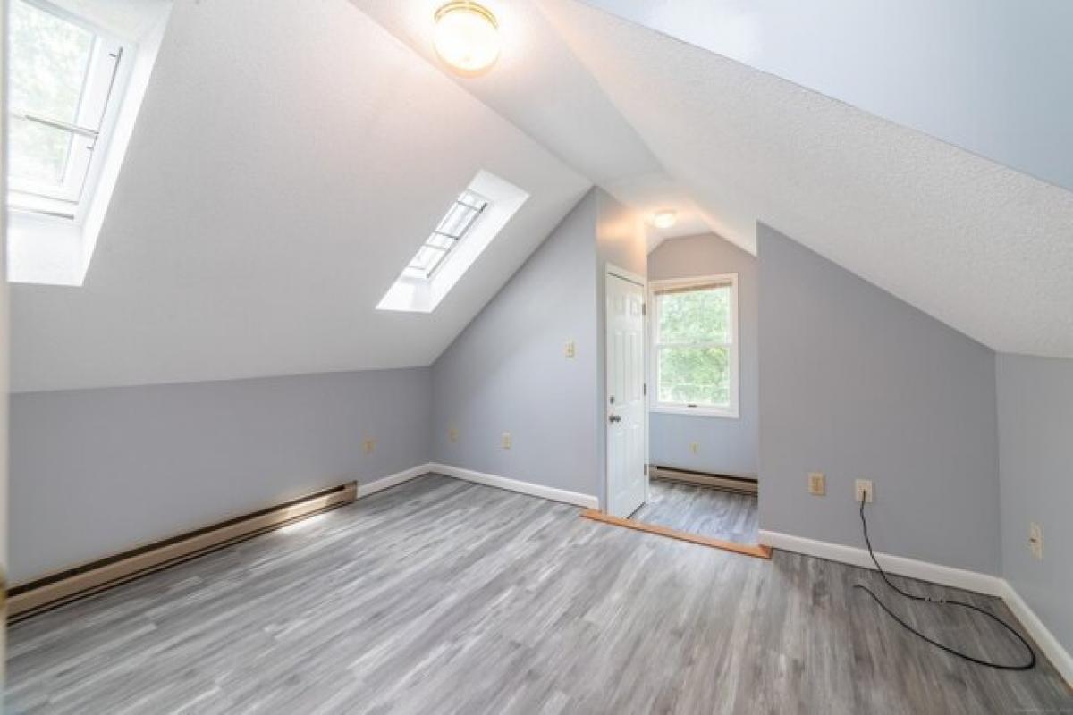 Picture of Apartment For Rent in Bristol, Connecticut, United States