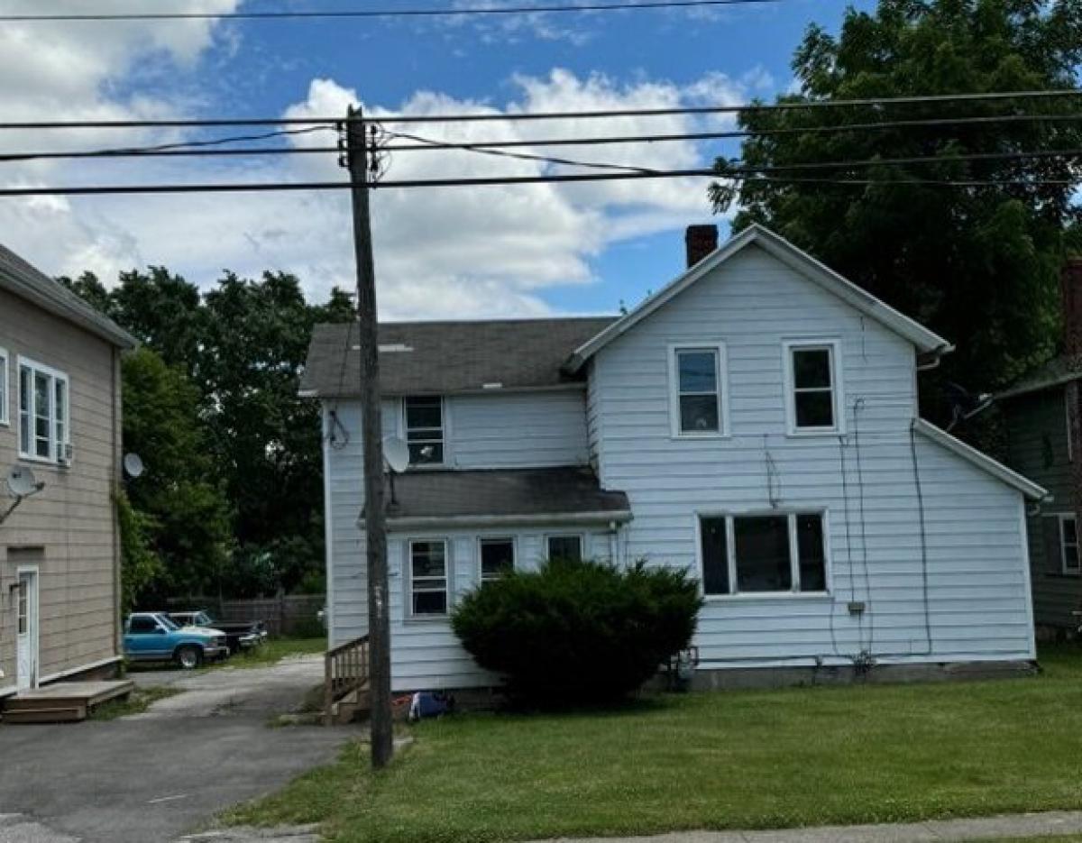 Picture of Home For Sale in Oakfield, New York, United States