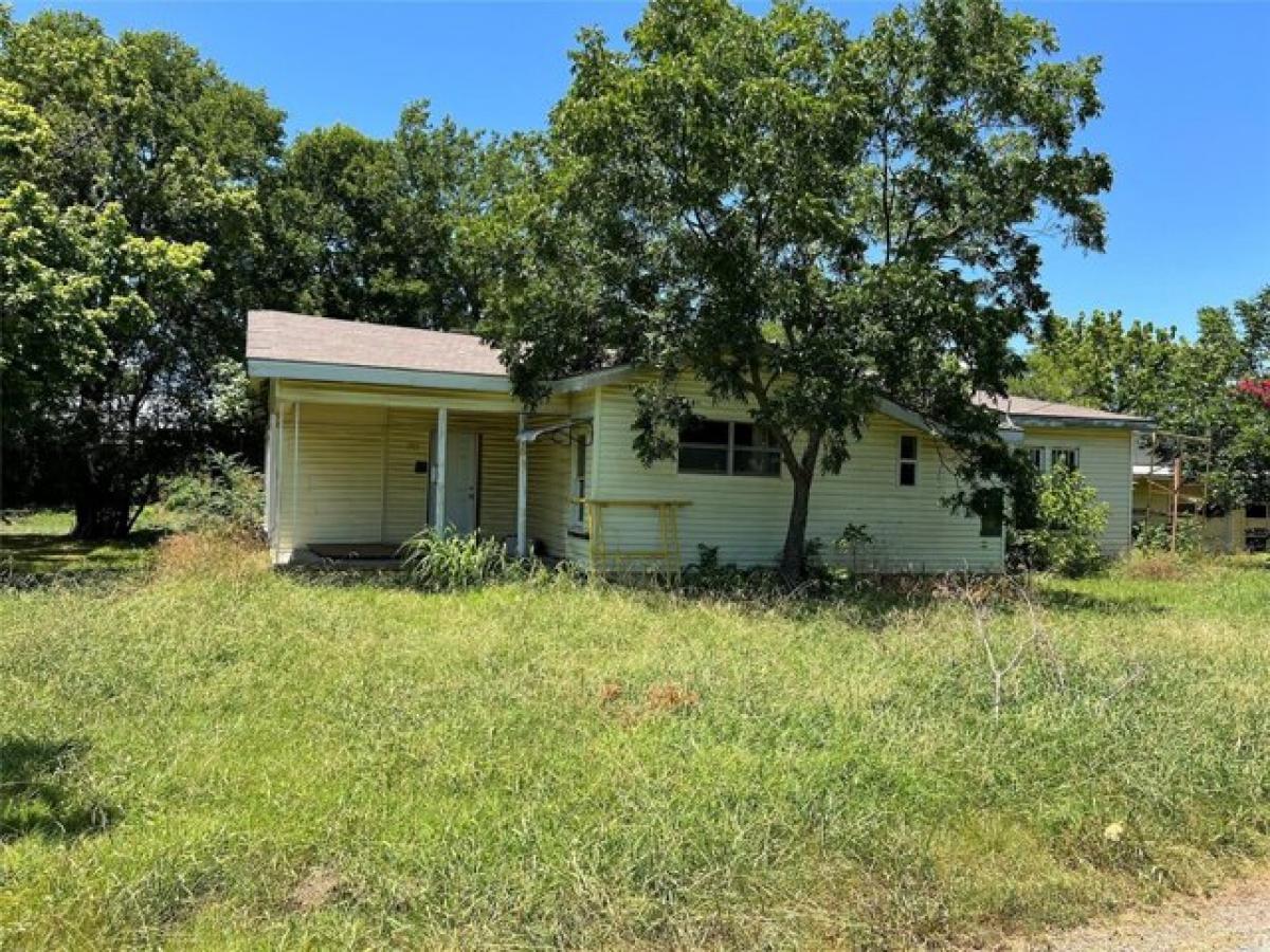 Picture of Home For Sale in Bells, Texas, United States