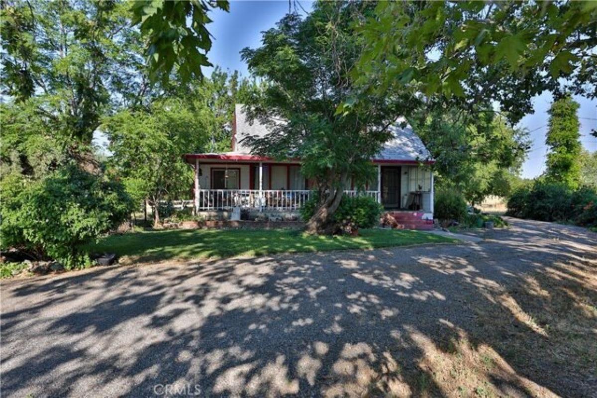 Picture of Home For Sale in Corning, California, United States