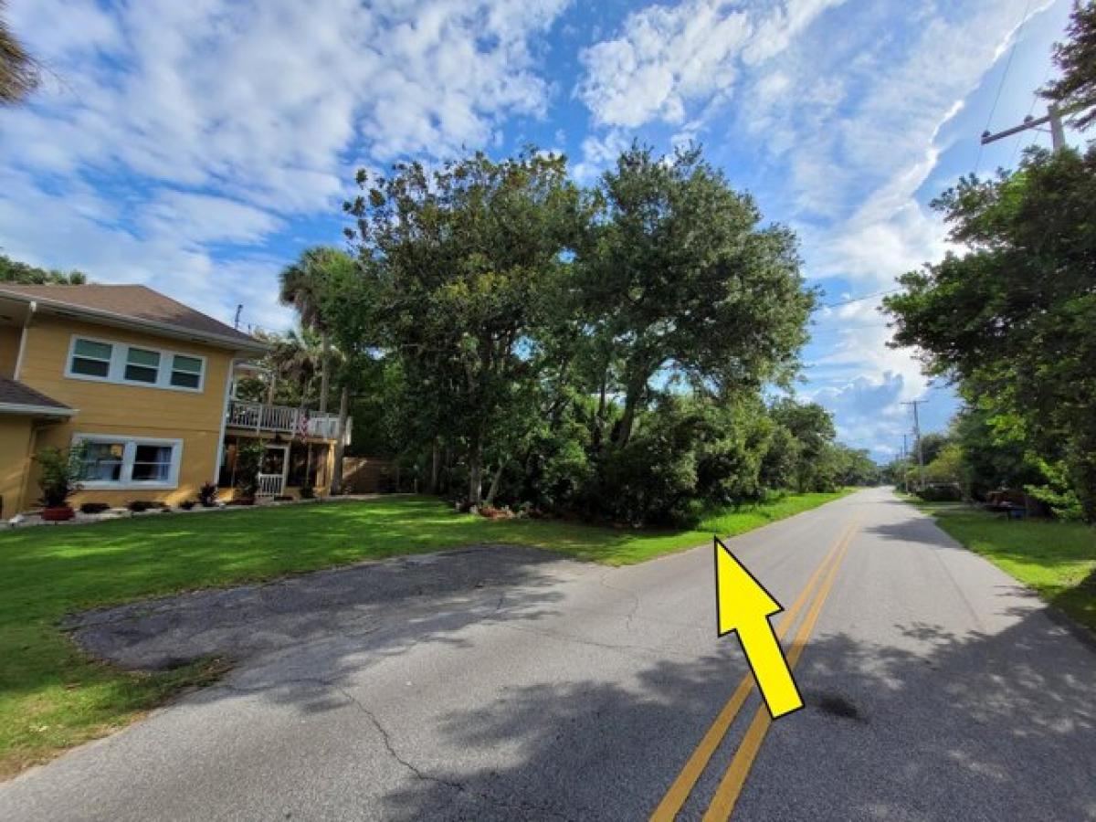 Picture of Residential Land For Sale in Folly Beach, South Carolina, United States