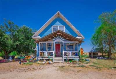 Home For Sale in Coupland, Texas