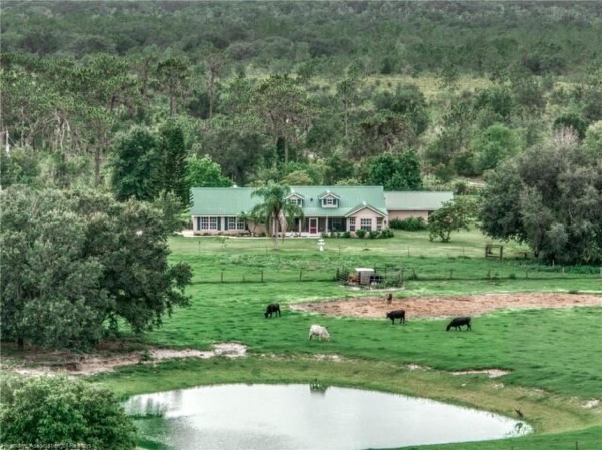 Picture of Home For Sale in Zolfo Springs, Florida, United States