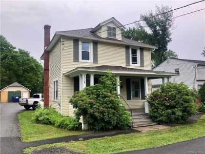 Home For Rent in Red Hook, New York