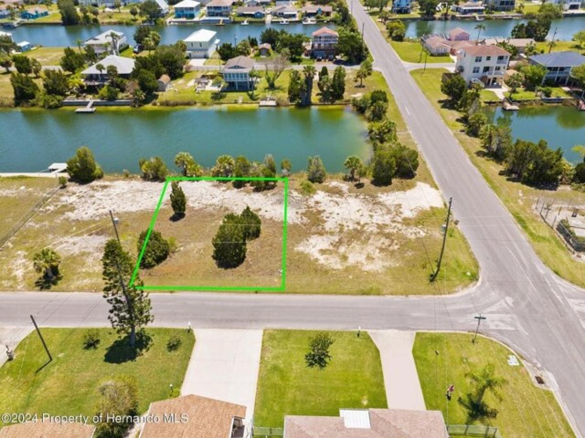 Picture of Residential Land For Sale in Hernando Beach, Florida, United States