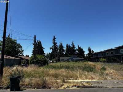 Residential Land For Sale in Springfield, Oregon