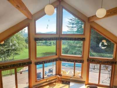 Home For Sale in Hartford, Vermont