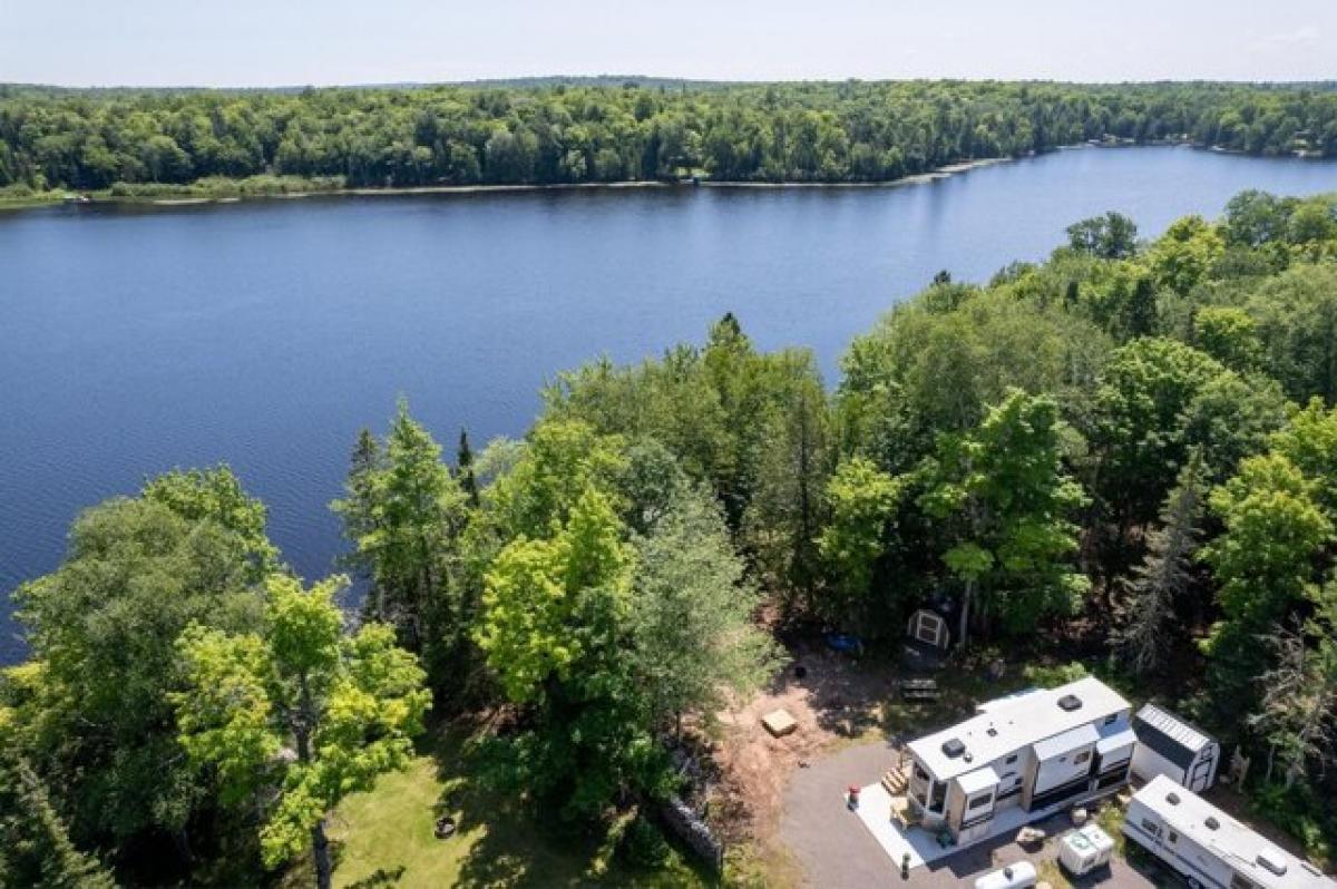 Picture of Home For Sale in Hurley, Wisconsin, United States