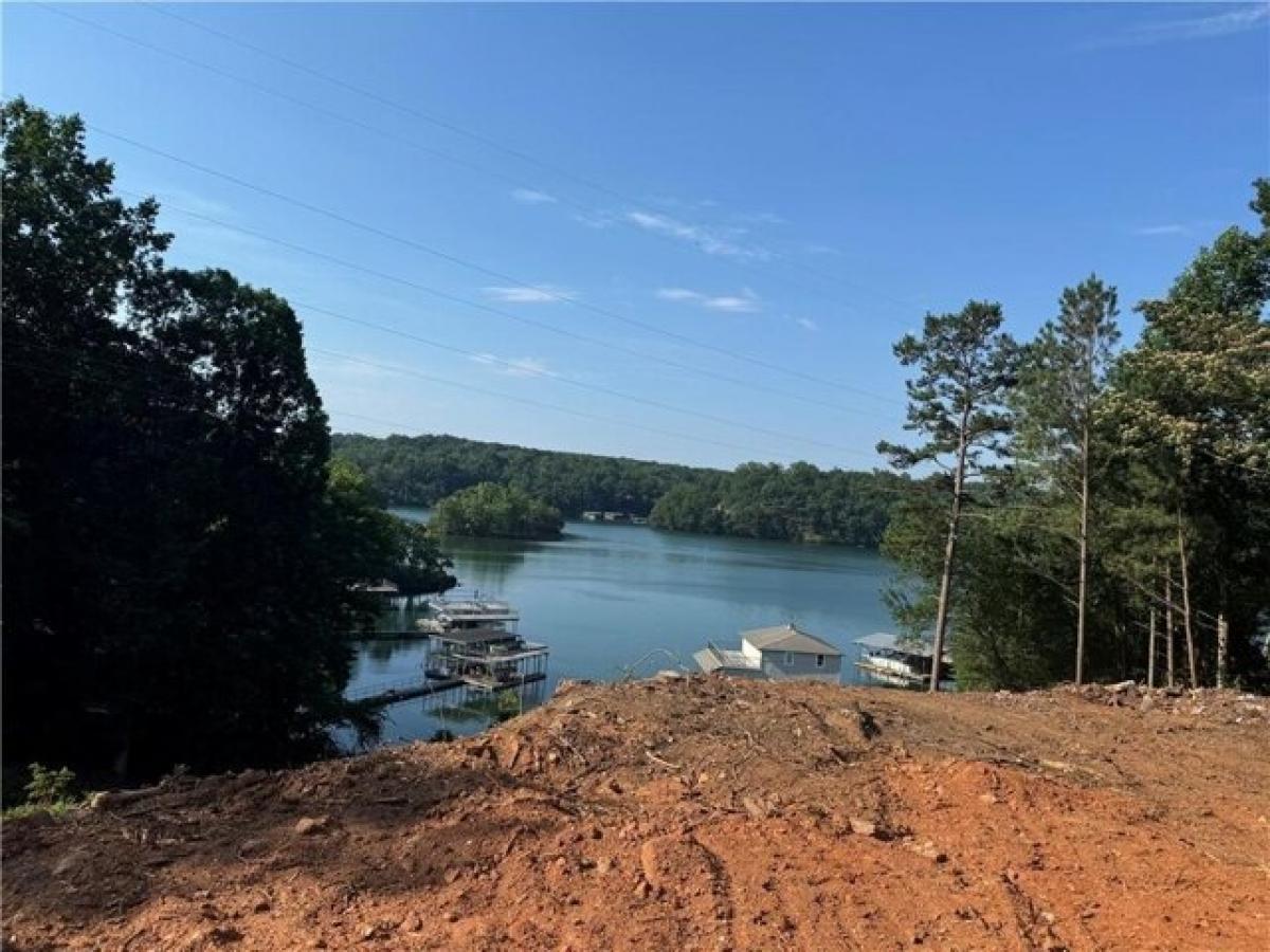 Picture of Residential Land For Sale in Flowery Branch, Georgia, United States