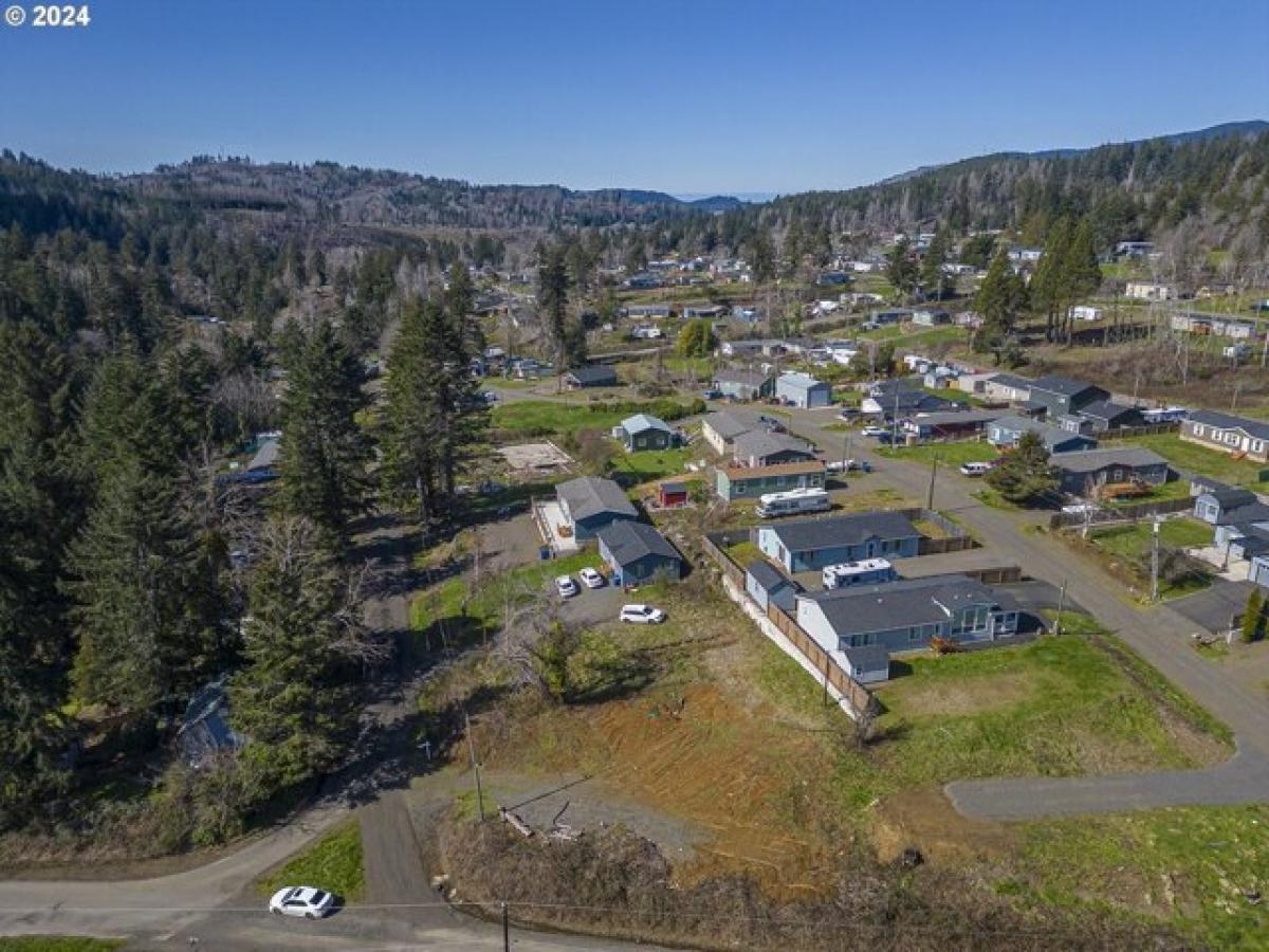 Picture of Residential Land For Sale in Otis, Oregon, United States