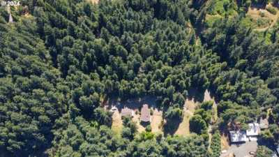 Home For Sale in Oakland, Oregon